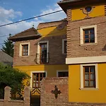 Konukevi Krisztina Vendeghaz 3*