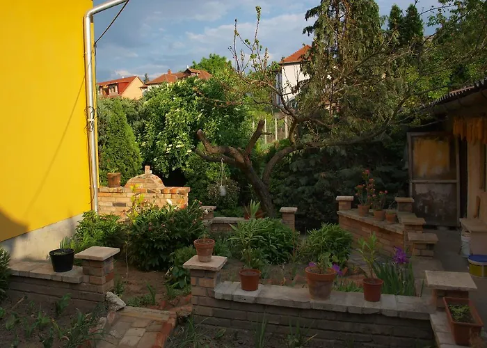 Krisztina Vendeghaz Konukevi Eğri